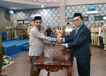 Sehan Landjar Lantik Sekda Definitif Boltim