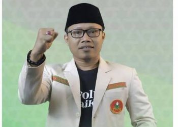 Ketum Cak Nanto Lantik Sudarwin CS Sebagai Pengurus PWPM Sulut