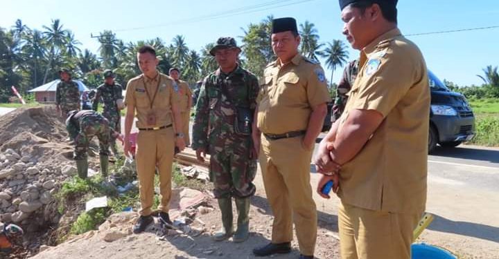 Usai Buka UNBK, Wabup Bolsel Tinjau Pelaksanaan TMMD di Mataido