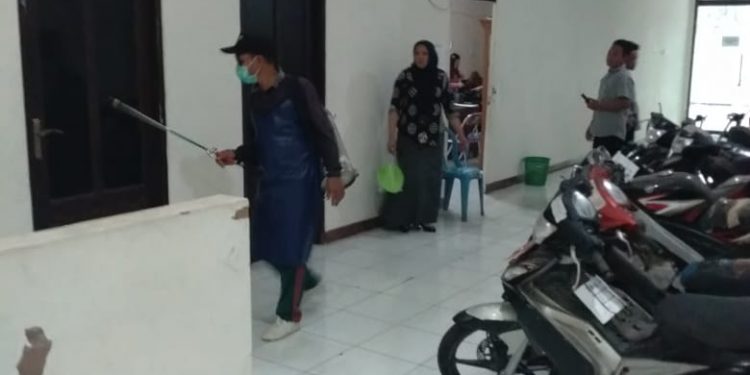 Dinkes Habiskan 15 Liter Cairan Desinfektan di Kantor Bupati Bolmong
