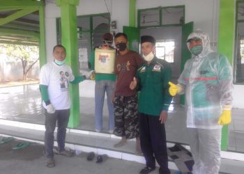 Cegah Penyebaran Covid-19, GP Ansor Bolmong Lakukan Penyemprotan Desinfektan