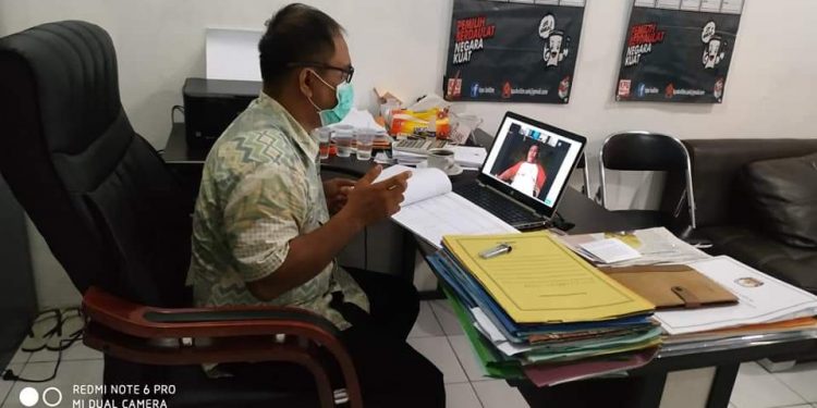 Merebaknya Covid-19, Tak Lunturkan Semangat Komisioner Dan Sekretariat KPU Boltim