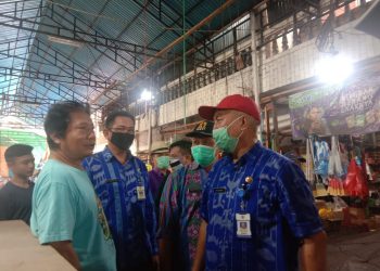 Terkait Edaran Wali Kota, Dinas Disperindagkop UKM dan Satpol-PP Tinjau Pasar 23 Maret