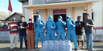 Tim RGT dan Pemuda Tolondadu II Gelar Penyemprotan Cairan Disinfektan