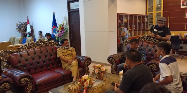 Eyang Tegaskan ASN Dan Non ASN Mulai Kamis Jangan Keluar Dari Boltim