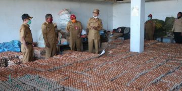 Penanganan Covid-19, Kamaru Pantau Kesiapan Logistik Untuk Warga Bolsel