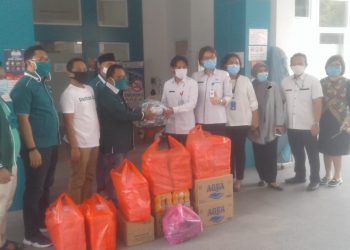 Legislator PKB Bagikan Ratusan Masker Bagi Perawat RSUD Kotamobagu
