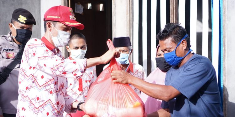 Pemda Salurkan Sembako Kepada 32.816 Jiwa Warga Bolsel