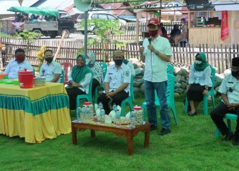 Kamaru Sumbang 100 Sak Semen Untuk Pembangunan Masjid Desa Pakuku