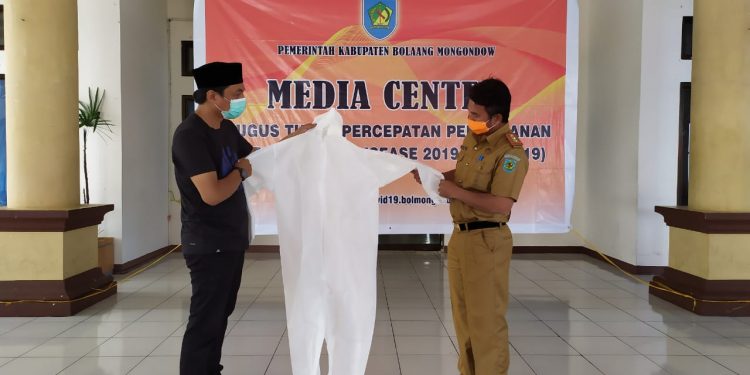 INHOTCH Serahkan Bantuan APD untuk Pemkab Bolmong