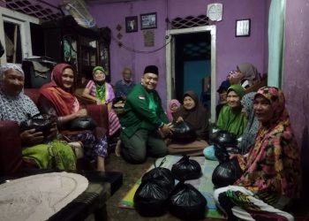 Ringankan Beban Lansia, LPP PKB Kotamobagu Berbagi Sembako