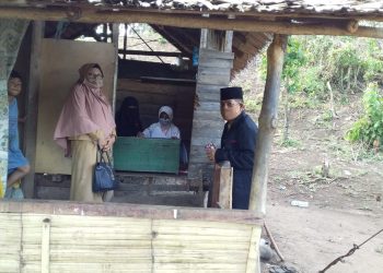 Pelaksanaan UASBN, Kepsek SDN II Tolondadu Kunjungi Siswa di Rumah