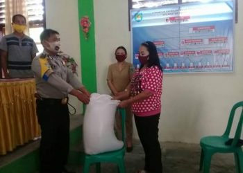 Pemdes Pangian Kembali Salurkan Bantuan Pemda Bolmong