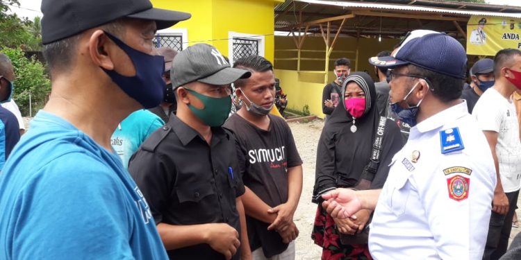Lalin di Perbatasan Bolmut-Gorontalo Macet Total