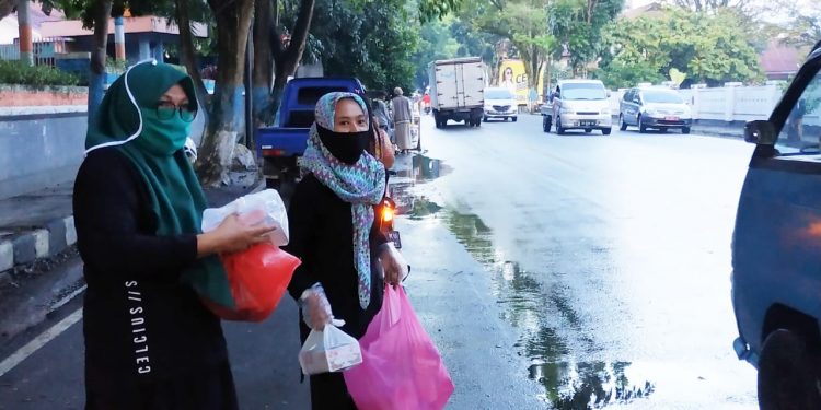 Fatayat NU Kotamobagu Kembali Berbagi Berkah