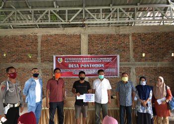 54 KK Penerima BLT Desa Pontodon Disalurkan