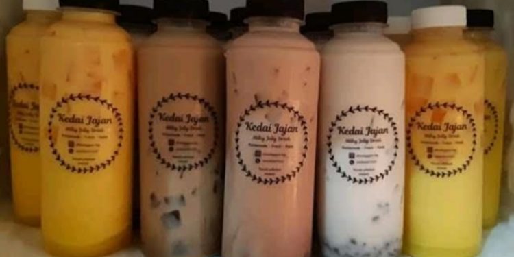 Kreatif, Dian Yambo Raup Keuntungan Lewat Minuman Dingin Miliknya