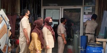 Pelanggan Masuk Toko Tak Pakai Masker, Tidak Akan Dilayani