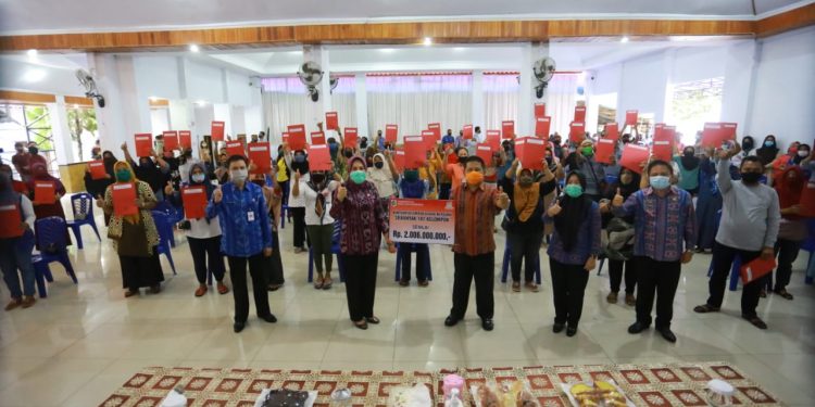 Kuatkan Ekonomi Masyarakat, TBNK Salurkan 107 KUBE di Dua Kecamatan