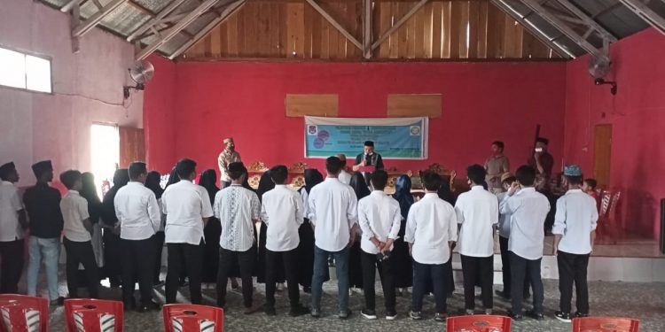 Karang Taruna Gema Merdeka Desa Duminanga Resmi Dilantik Camat Helumo