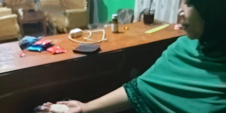 Masyarakat Pontodon Yang terima Bantuan,  Bersyukur Diperhatikan Pemerintah Kotamobagu