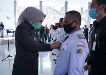 Rombak Kabinet, Tatong Lantik 169 Pejabat Struktural Kotamobagu