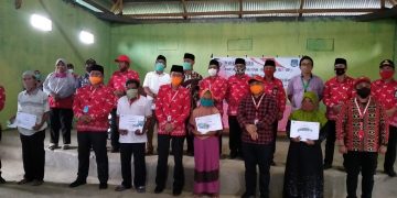 BLT-DD Tahap III Desa Trans Pato’a Diserahkan Bupati Bolsel