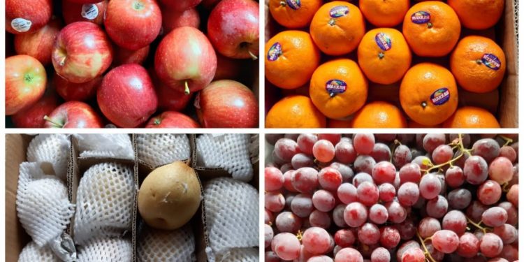 Bisnis Buah-buahan Milik Ibu Yayen Menjanjikan