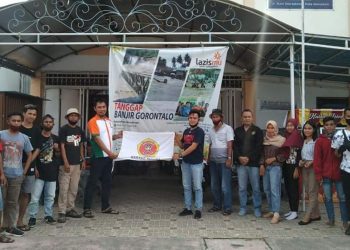 Bersama Pemuda, Pemdes Biontong Satu Salurkan Bantuan Korban Banjir di Gorontalo