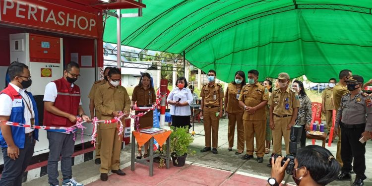 Yani Tuuk Resmikan Pertashop Dumoga Timur