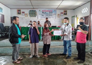 BLT Tahap IV Desa Moyag Disalurkan