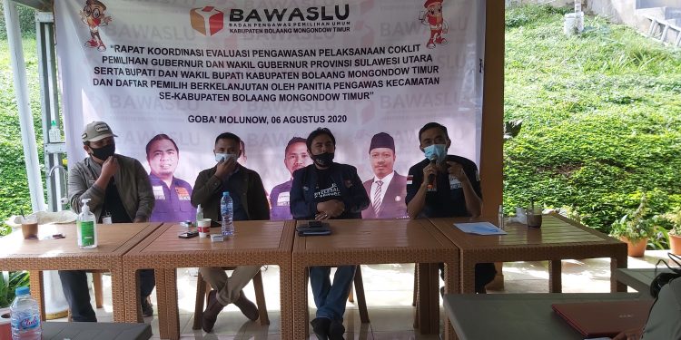 Dihadiri Pimpinan Bawaslu Sulut, Bawaslu Boltim Evaluasi Pengawasan Tahapan Coklit