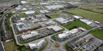 Kimong dan Seruput-seruput Kopi