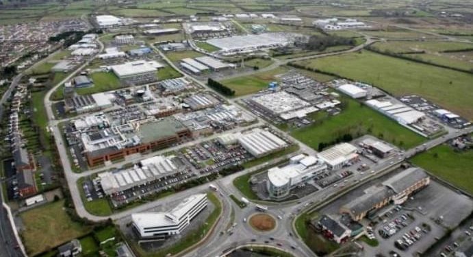 Kimong dan Seruput-seruput Kopi