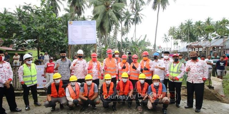 Program Kotaku Dimulai, Bupati Bolsel Letakan Batu Pertama