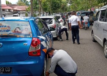 Dishub Kotamobagu Gembosi Kendaraan Parkir Liar