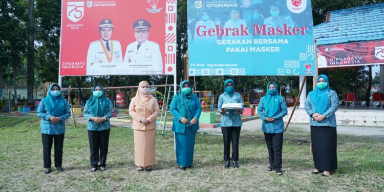 Pasca Pengibaran Bedera Merah Putih, Pemkot Launching Gebrak Masker