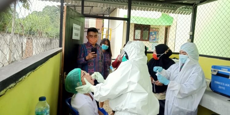 Nakes Puskesmas di Kotamobagu Jalani Swab Test