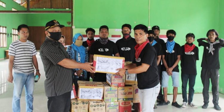 Aliansi Pemuda Mahasiswa Sangihe Bantu Korban Bencana Bolmong-Bolsel