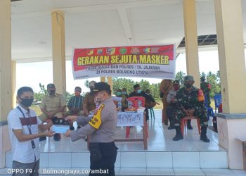 Kapolsek Bolaang Itang Dukung Gerakan Sejuta Masker Untuk kesadaran Masyarakat Ditengah Pandemi Covid-19
