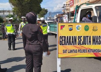 Dukung Gerakan Sulut Sejuta Masker, Polres Kotamobagu Bagikan Puluhan Ribu Masker