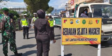 Dukung Gerakan Sulut Sejuta Masker, Polres Kotamobagu Bagikan Puluhan Ribu Masker