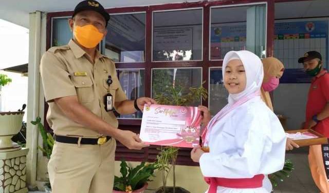 Dispora Beri Medali dan Piagam Penghargaan Kepada 14 Atlet Kotamobagu