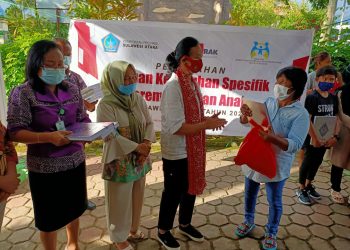 Pemprov Sulut Salurkan Bantuan untuk Perempuan Lansia di Kotamobagu