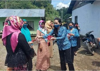 PKK Bolmong Sukses Gebrak Masker di 15 Kecamatan