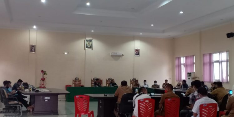 DPRD Bolmut Gelar Rapat Dengar Pendapat Bersama Tiga Dinas