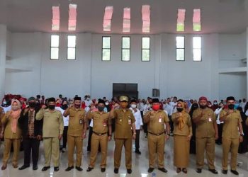 Inilah Pesan Pjs Bupati Bolsel Saat Apel Kerja Bersama Guru, THL, Tenaga Kependidikan