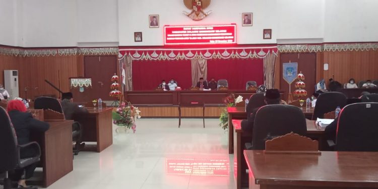 Praseno Hadi Hadiri Sidang Paripurna Pembahasan Ranperda APBD 2021