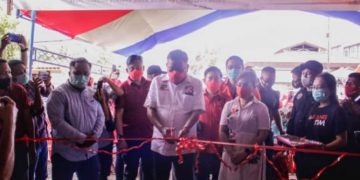 Yasti Dampingi Olly Dondokambey Resmikan Sekretariat YSM Center