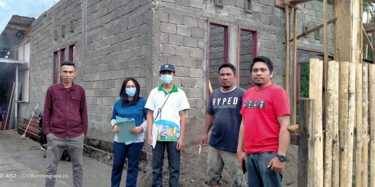 Walaupun Diguyur Hujan, Wasdal Percepatan BSPS Bolsel Tetap Berjalan